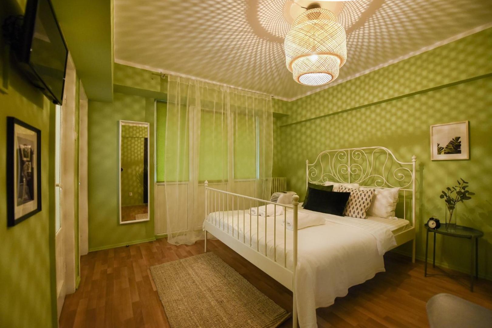 Chic Accommodation With Breathtaking Views Over Calea Victoriei - Your Central Heaven Bucureşti Phòng bức ảnh